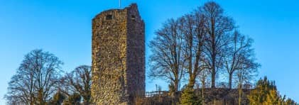 Blick auf den Bergfried der Burg Stein in Laufenburg.