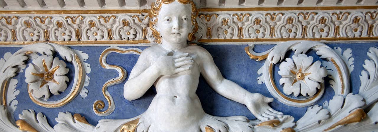 Stuck-Detail in der Schlosskapelle Böttstein. 