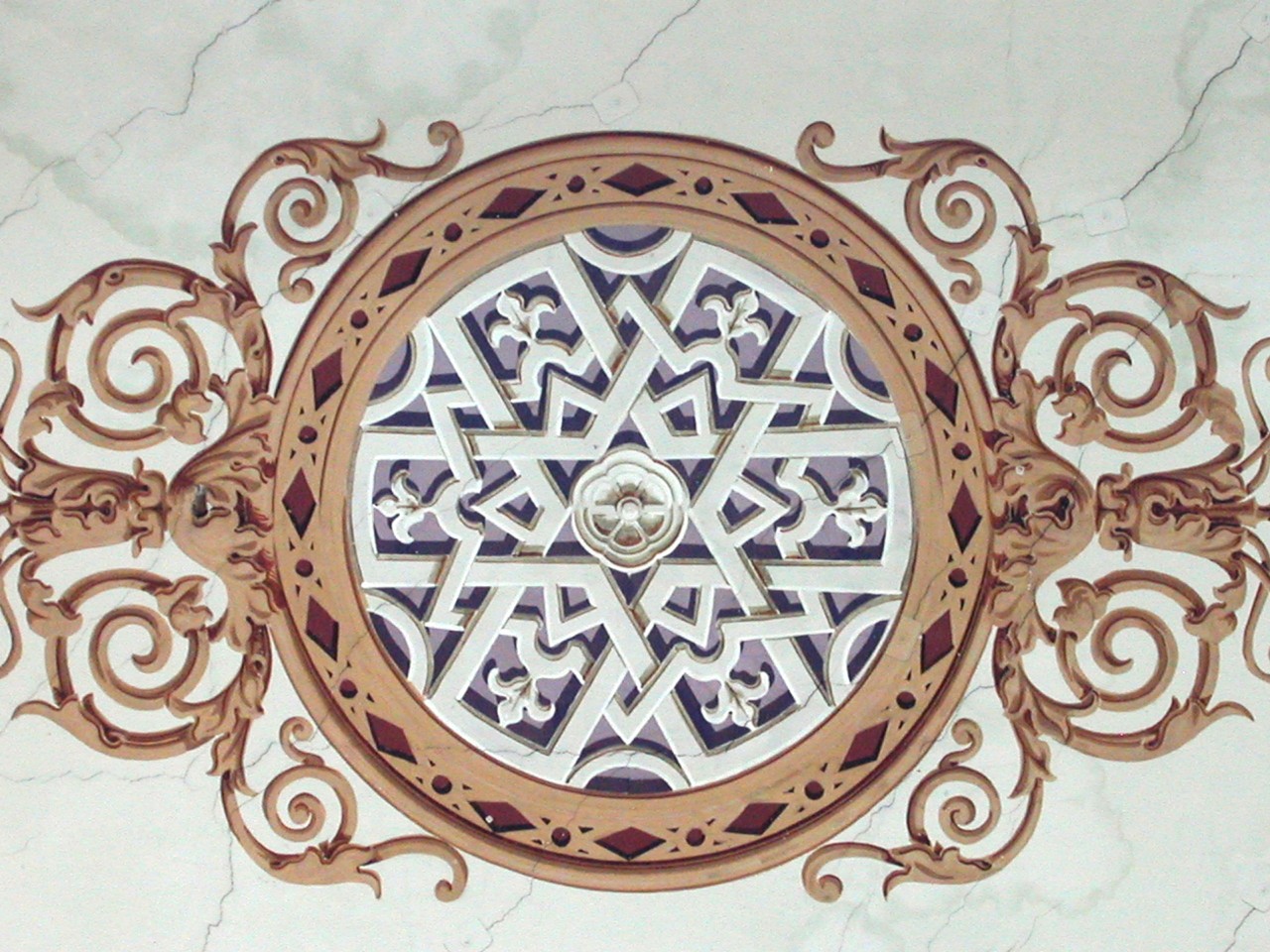 Synagoge Lengnau, Deckenmalerei über der Empore.