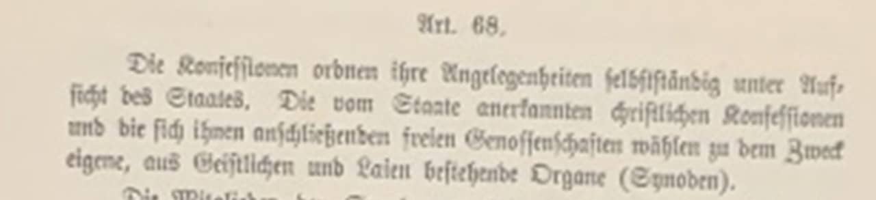 Artikel 68 der Staatsverfassung von 1885 in alter Schrift.