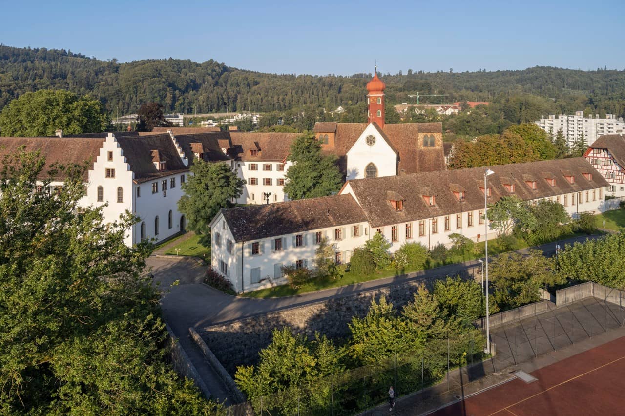 Aussenaufnahme Klosteranlage auf der Klosterhalbinsel Wettingen