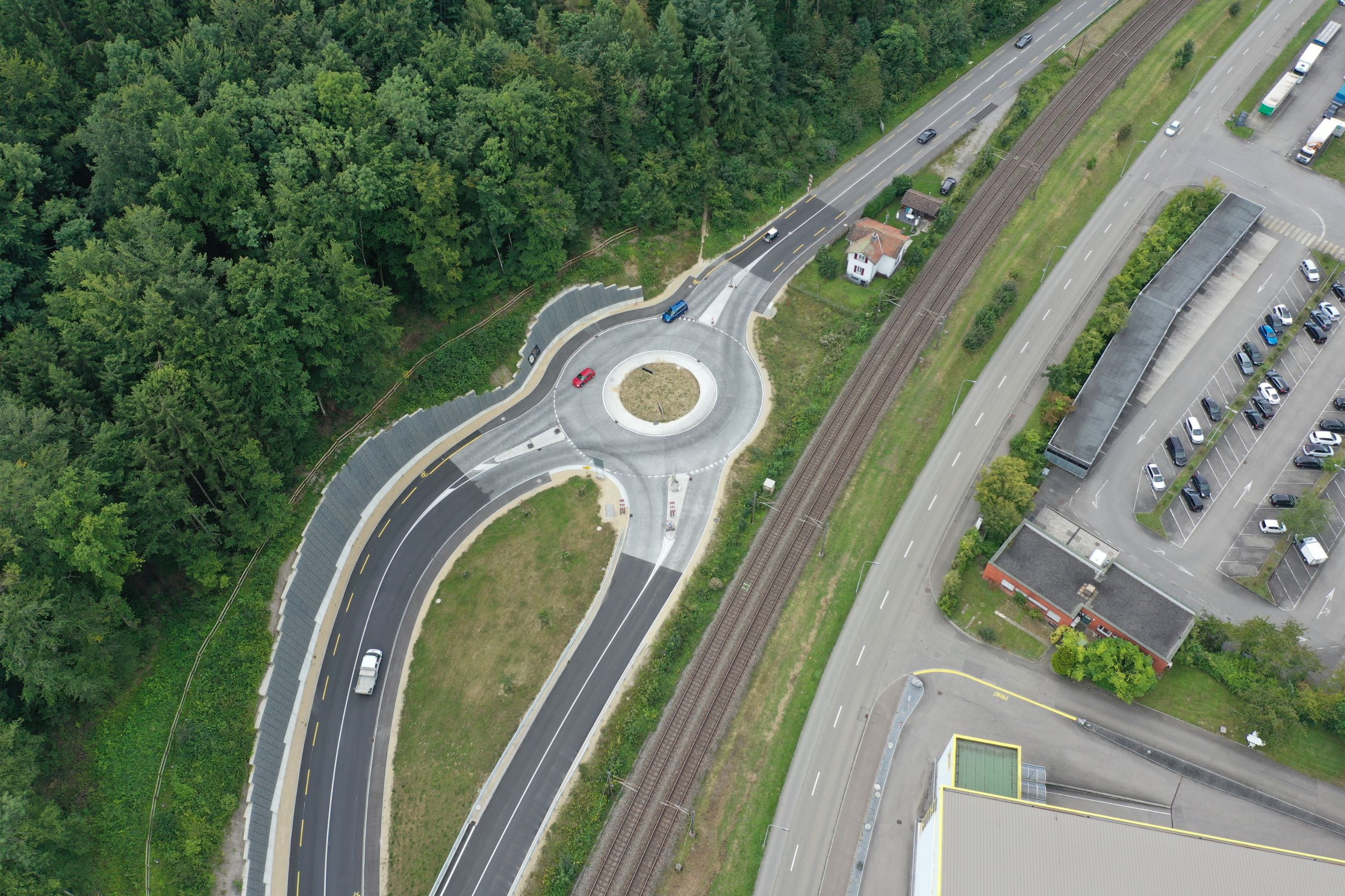 Neue Kreiselanlage Rüteli als Anschlusspunkt Südwestumfahrung Brugg an die Aarauerstrasse