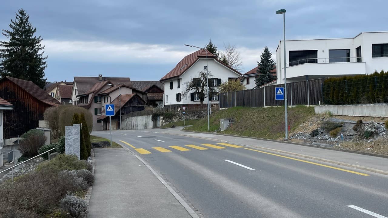 Fussgängerstreifen Birchmattstrasse in Seon