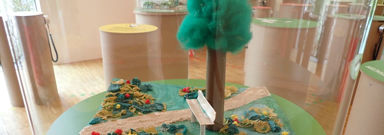 Prototyp einer kühlenden Oase mit Baum.