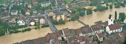 Luftaufnahme des Hochwassers am 1. September 2005 in Mellingen.