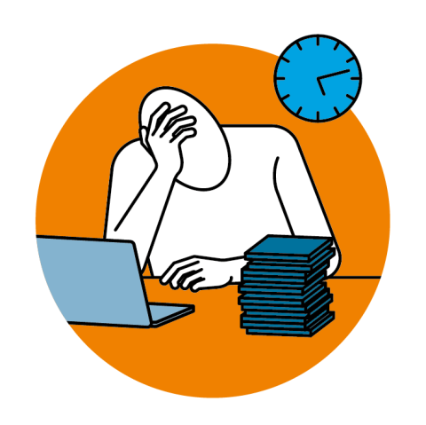 Ein mensch, der an einem Pult vor einem Stapel Dokumente und einem Laptop sitzt und die Hand an den Kopf hält. In der oberen Ecke tickt eine Uhr. 