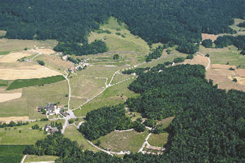 Eine Luftaufnahme des Schiessplatzes Gehren.