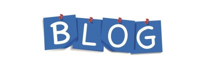 Symbolbild zum Begriff Blog. Vier blaue Post-Its mit den jeweiligen Buchstaben sind abgebildet.