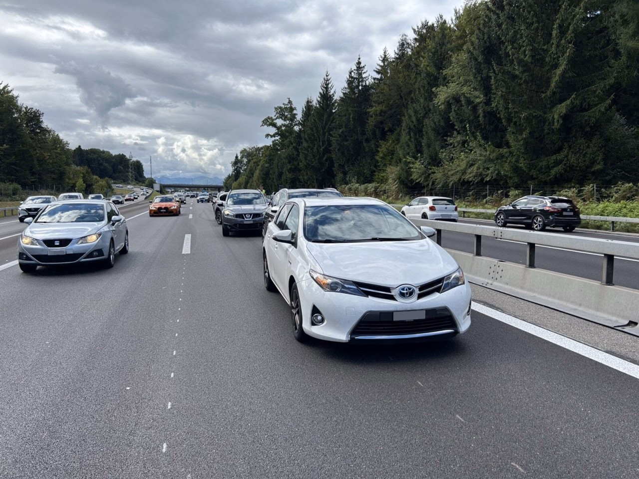 Auffahrkollision auf Autobahn.