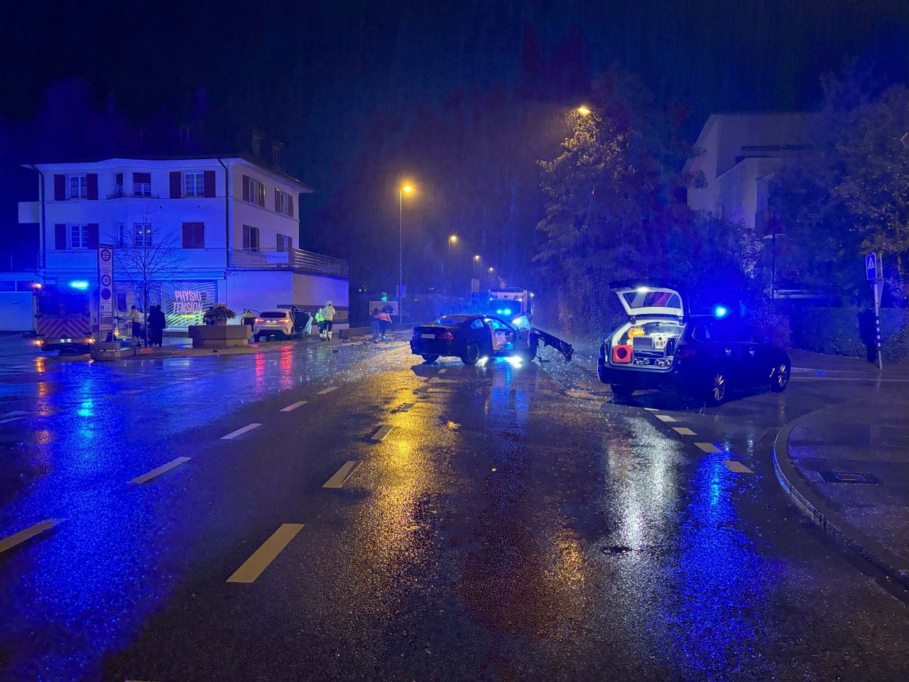 Nächtliche Unfallstelle.