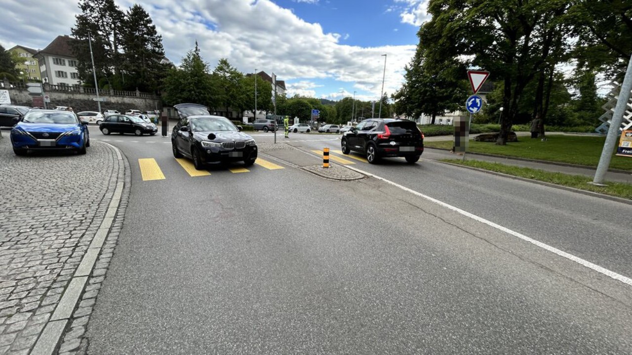 Autoaufstrasse.