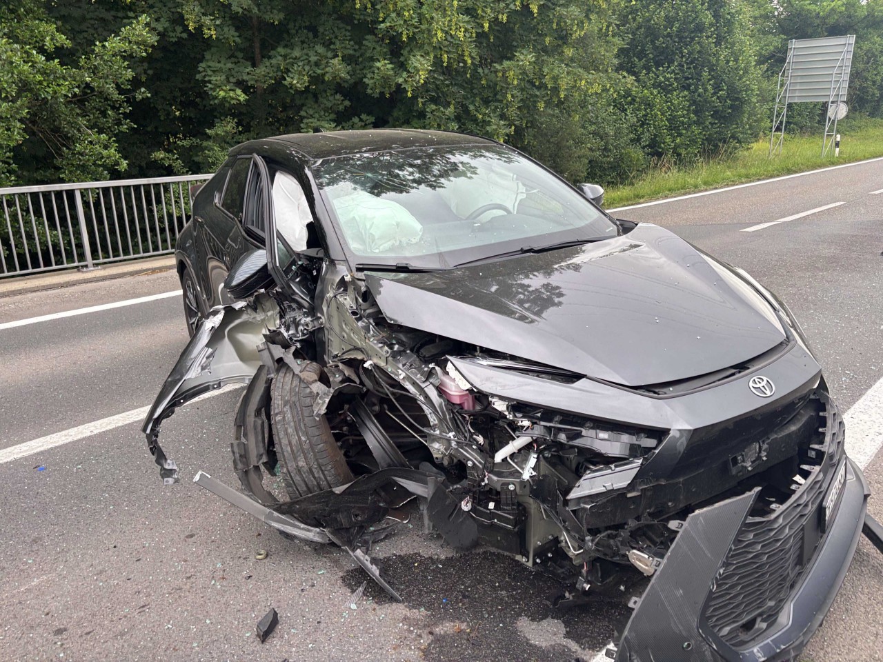 Unfallfahrzeug Ehrendingen.