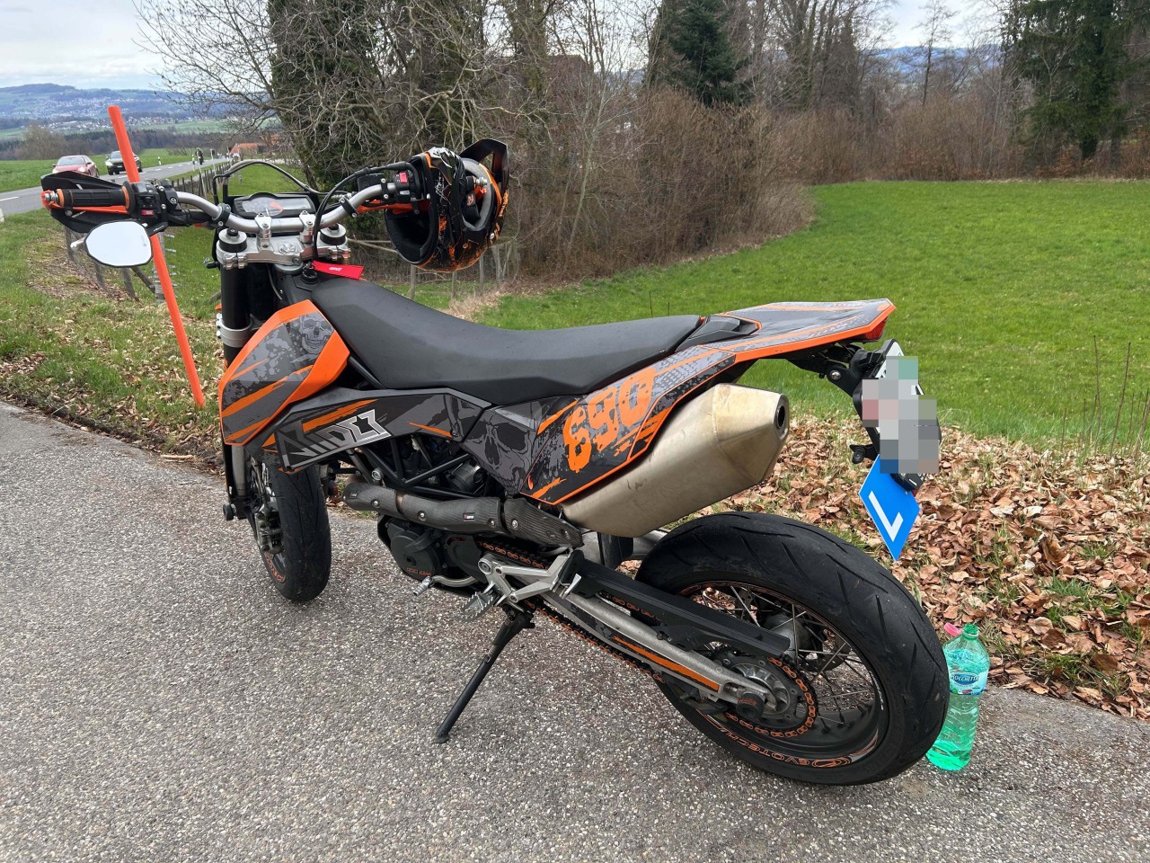 Beschädigtes Motorrad.