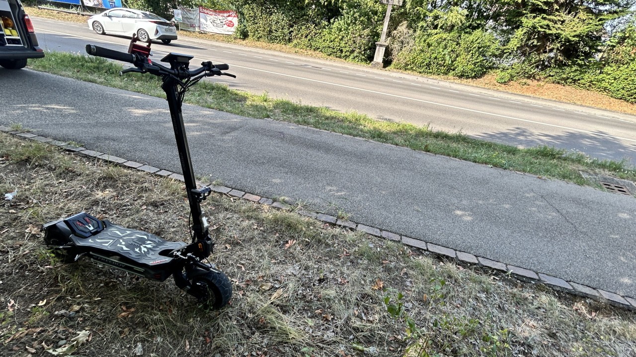 E-Scooter nach Unfall.