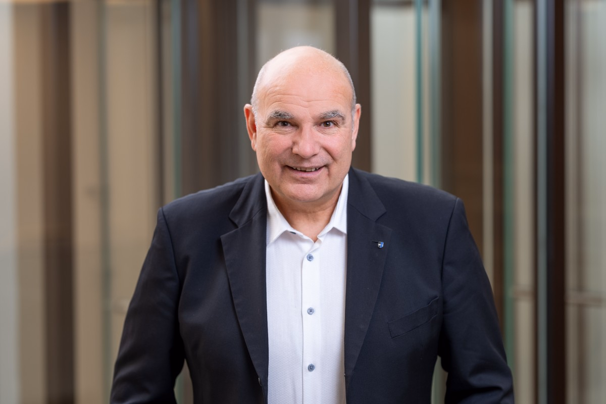 Porträt Grossratspräsident Urs Plüss