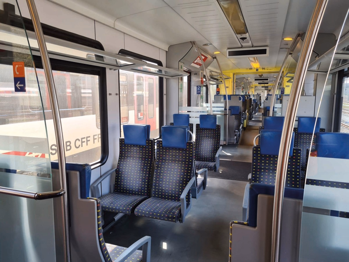 Die Kundenzufriedenheit im öffentlichen Verkehr bleibt in der Umfrage 2025 auf hohem Niveau.