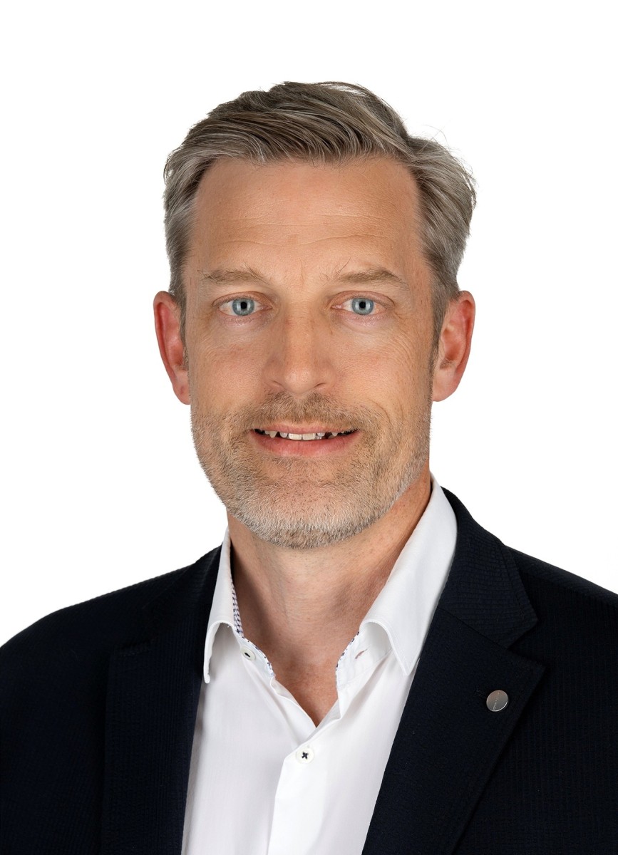 Portrait von Sacha Peter.