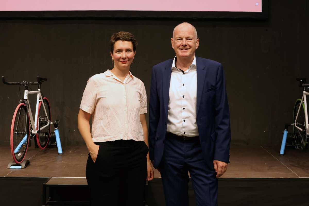 Landammann Stephan Attiger und Celia Bachmann, künstlerische Co-Leiterin des Stapferhauses.