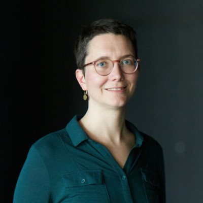 Portrait von Celia Bachmann.
