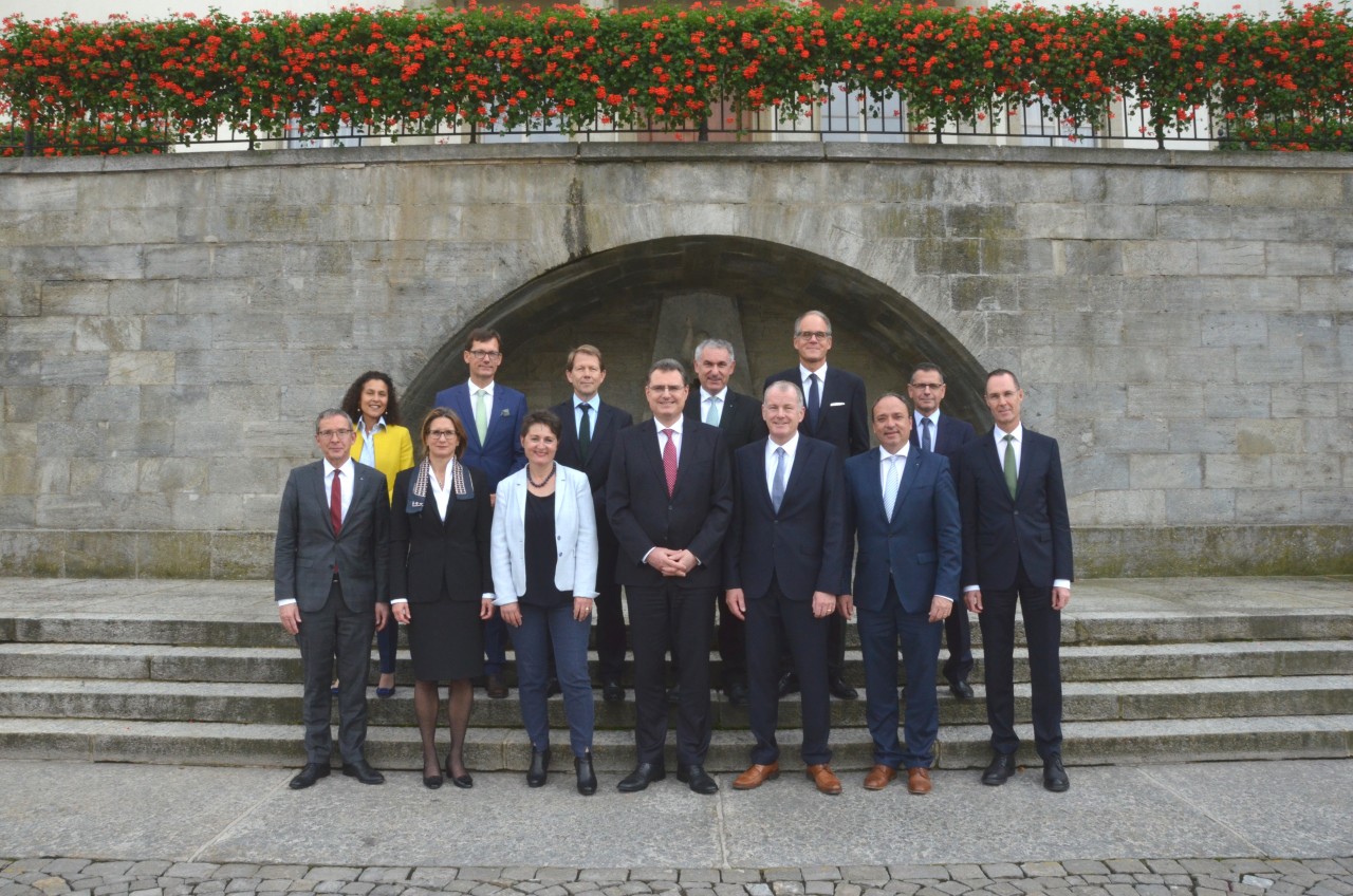 Direktion der Schweizerischen Nationalbank, Vertreter des Regionalen Wirschaftsbeirats Nordwestschweiz und Regierungsrat Kanton Aargau