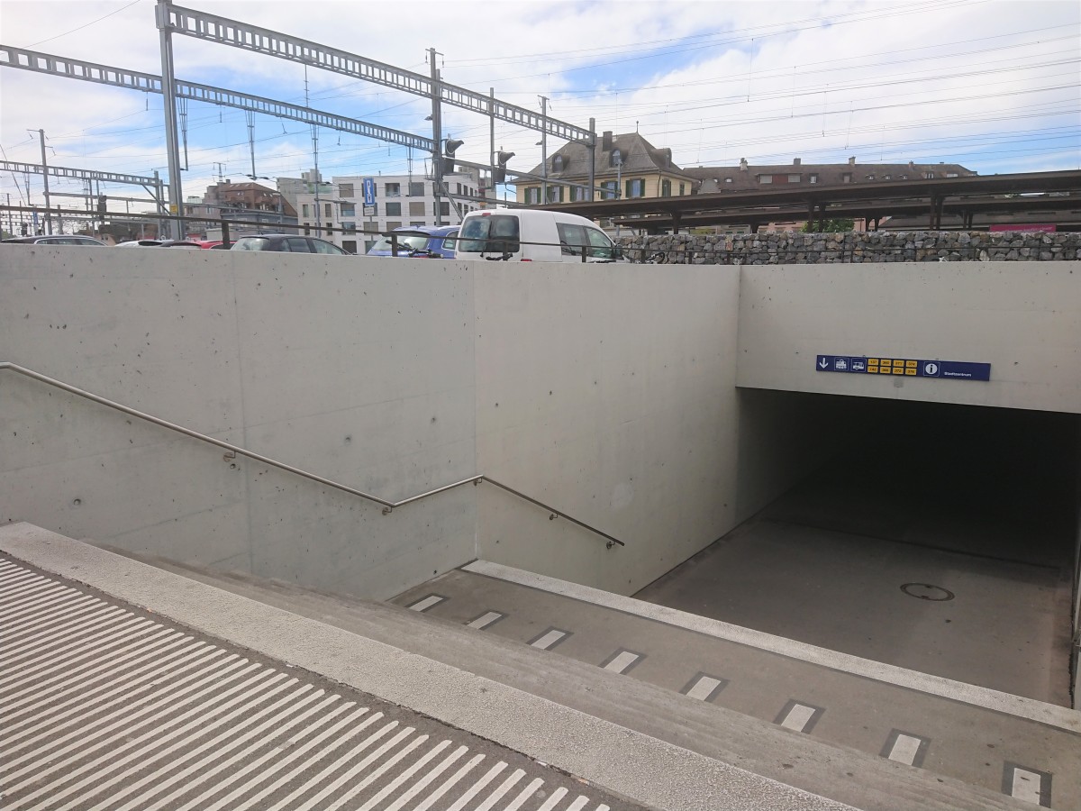 Eingang zur Unterführung beim Bahnhof Brugg