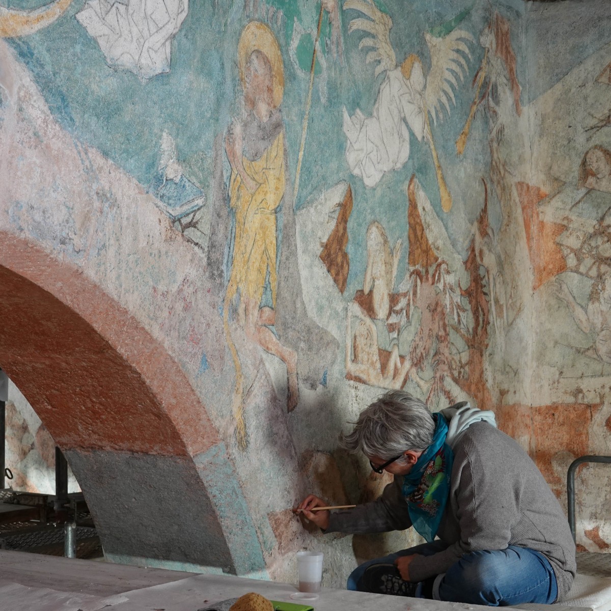 Meisterwerke wieder lesbar machen: Wandmalereien in der Johanniterkapelle Rheinfelden und Plakatsujet der diesjährigen Denkmaltage im Aargau.