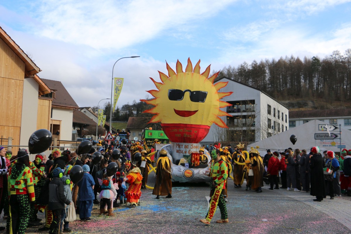 Immaterielles Kulturerbe: Die Fasnachtsgesellschaft Würenlingen zeigt eine Filmpremiere auf der Strasse