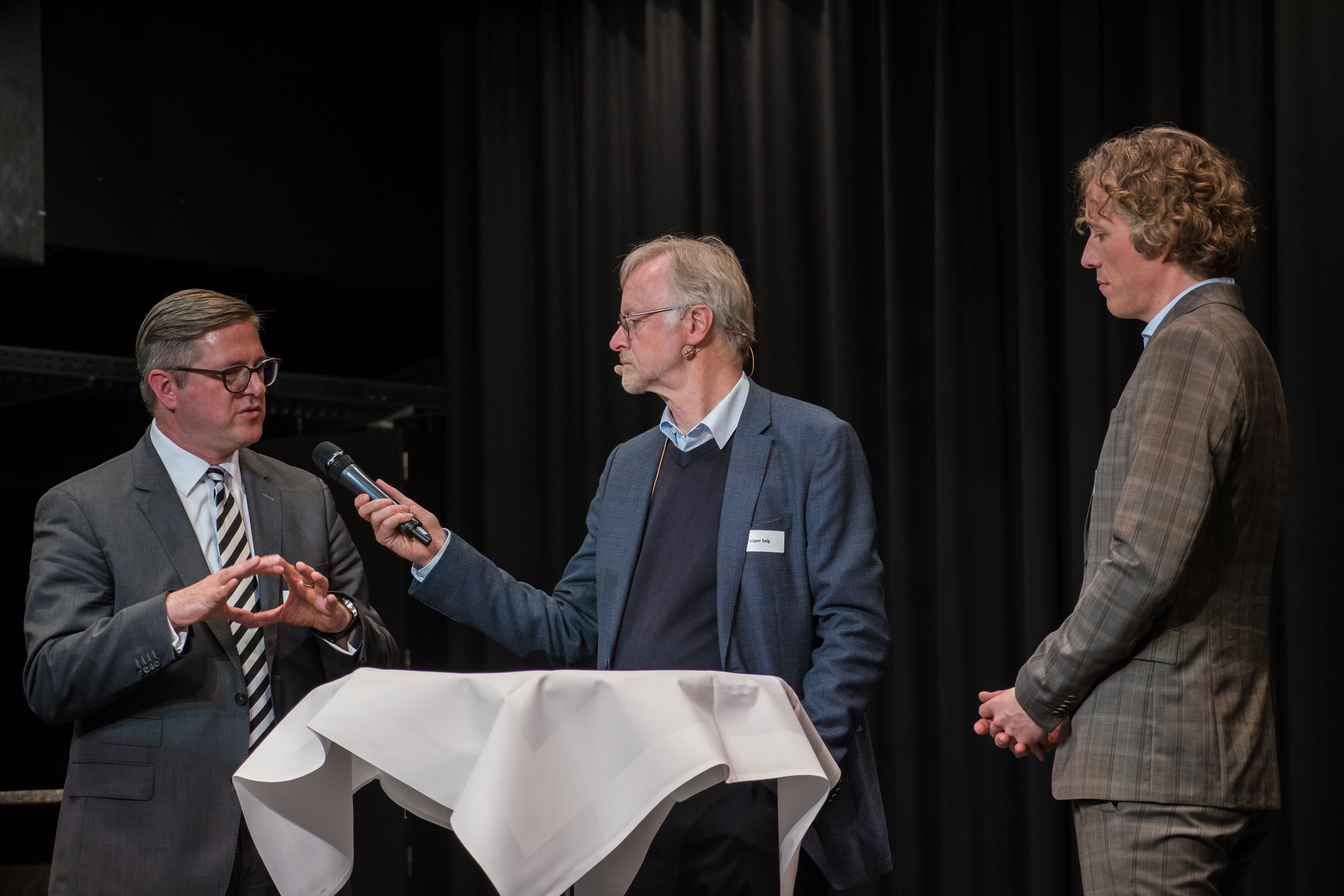 Podiumsdiskussion mit Prof. Dr. Frank Brettschneider, Casper Selg und Niklaus Bieri.