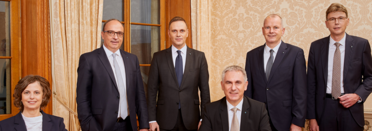Bild aller Regierungsräte und der Staatsschreiberin