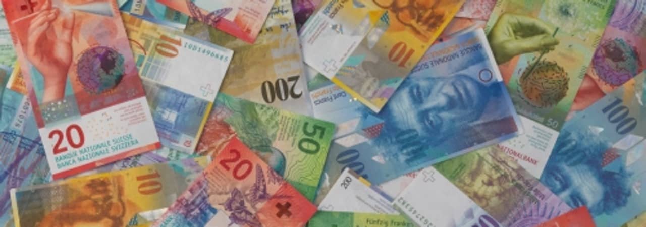 Symbolabbildung von Schweizer Banknoten