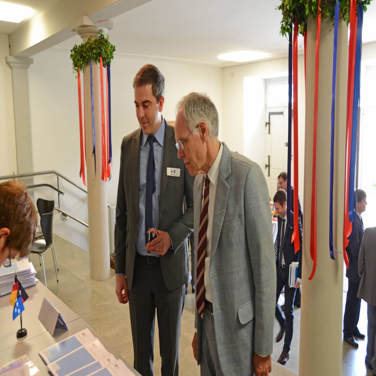 Portrait alt Bundesrat Leuenberger
