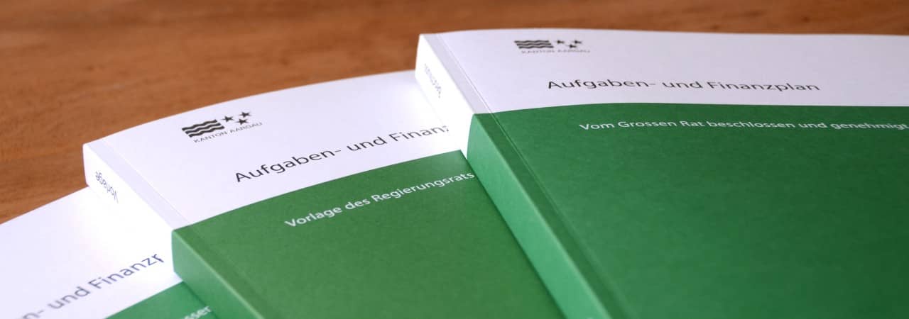 Stapel Ausgaben Aufgaben- und Finanzplan